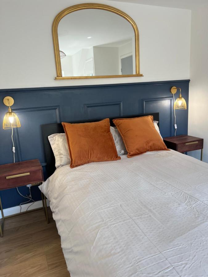Appartement The Raven'S Loft By Harry Potter à Watford  Extérieur photo