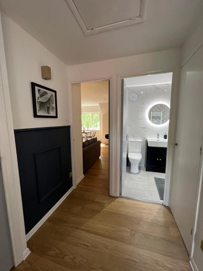 Appartement The Raven'S Loft By Harry Potter à Watford  Extérieur photo